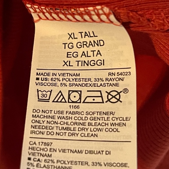 ⭐️3/$25⭐️ Old Navy XL TALL Fitted Crop Top - Picture 5 of 5